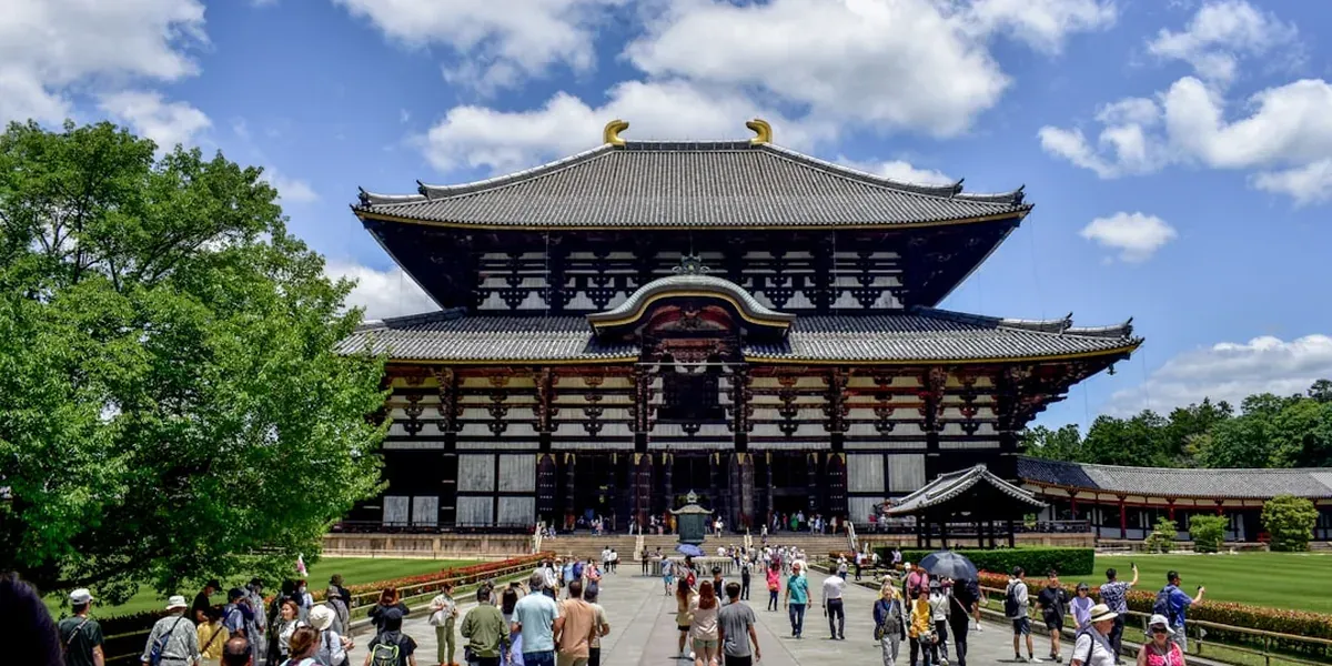 Todai-ji Great Buddha Hall in Nara Japan — the largest wooden building in the world